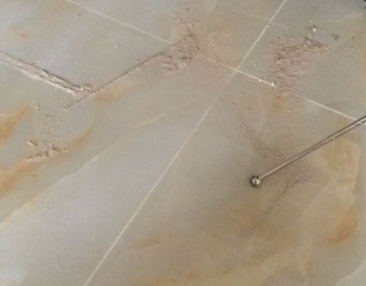 前锋瓷砖空鼓维修公司分享粘合剂选择不当在瓷砖铺贴过程中可能导致以下问题