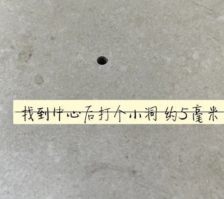 前锋瓷砖空鼓维修公司专业解答在瓷砖铺贴过程中，如果砂料搅拌不均匀，将会带来以下问题